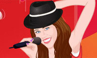 Hannah & Miley Dress Up